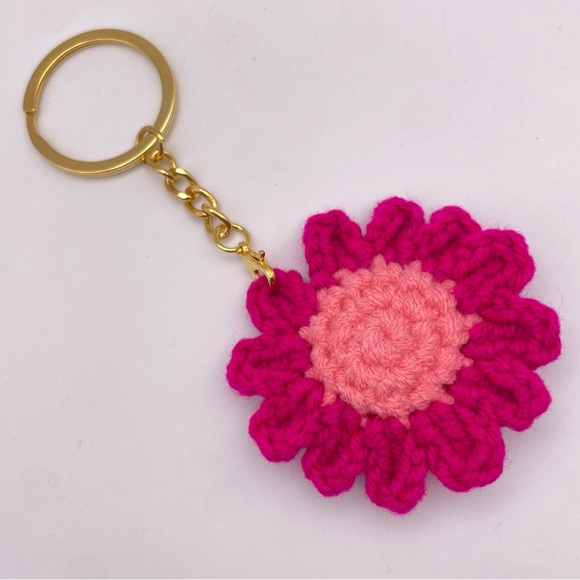HANDMADE | Crochet Daisy | Bag Charm | Keychain | Hot Pink (Brand New!) 💘 - Picture 2 of 7
